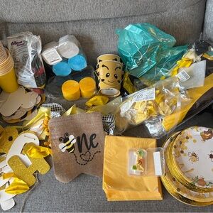 First Bee Day Party Supplies Set
